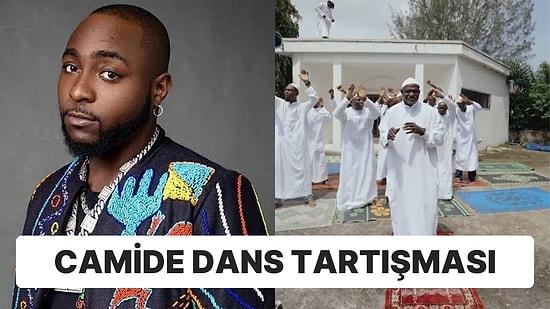 Nijeryalı Şarkıcının Camide Dans Eden Müslüman Erkeklerin Olduğu Videoyu Paylaşması Tartışma Yarattı