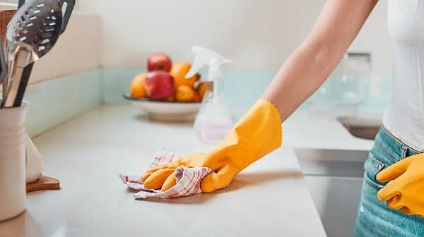4. Sirke, kabartma tozu ve sabun ile evdeki her şeyi temizleyebilirsiniz.