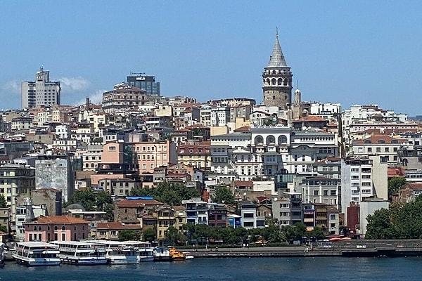Pek çok ilde depremler meydana gelirken, İstanbul başta olmak üzere Marmara bölgesi için tehlike çanlarının çaldığı dile getiriliyor.