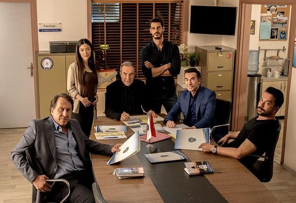 2006'dan beri ekranlarda olan dizinin kadrosunda Zafer Ergin, Özgür Ozan, Ozan Çobanoğlu gibi isimler tekrardan yer alırken, Mustafa Üstündağ, Cansu Fırıncı, Oğuz Peçe ve Perihan Ünlücan gibi isimler kadroya dahil oldu.