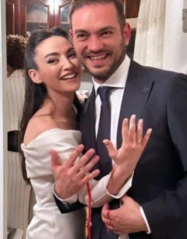 Nazlı Pınar Kaya, sosyal medyayı aktif kullanan isimler arasında. Instagram hesabında evlilik teklifi aldığı anları takipçileri ile paylaşmıştı.