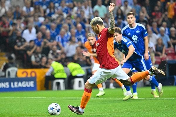 Galatasaray'ın gollerini 7. dakikada penaltıdan Mauro Icardi, 90+3'te frikikten Angelino kaydetti. Molde'nin golü 66. dakikada Eirik Hestad'dan geldi.