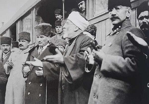 Mesajın en dikkat çeken kısmı ise Atatürk'ü anıldığı bölüm oldu.