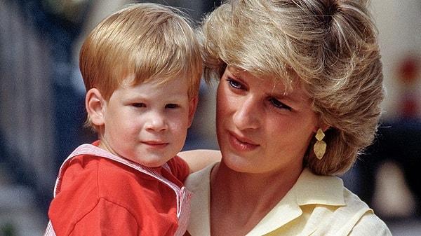 Prenses Diana, 26 yıl önce bugün geçirdiği trafik kazasında yaşamını yitirdi. O zamanlarda Prens Harry sadece 12 yaşındaydı.
