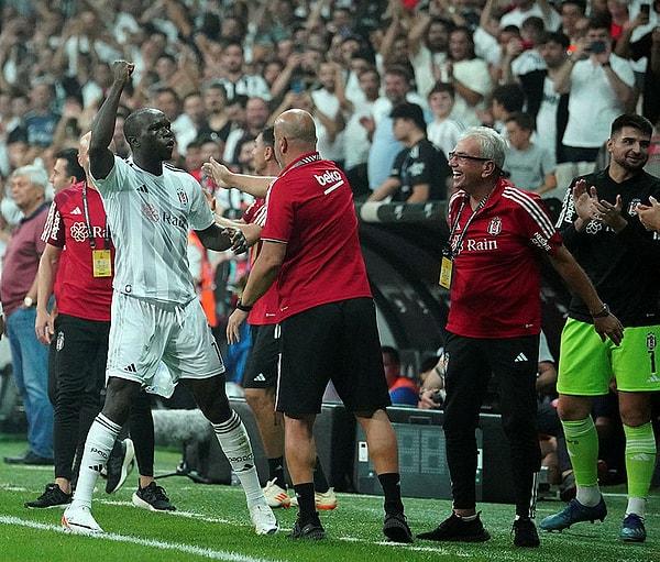 Aboubakar'ın çok konuşulan gol sevinci karşılaşmanın ardından Mircea Lucescu'ya soruldu.