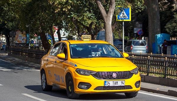 Taksilerin işini düşürdüğü ve korsan taksi uygulamasına benzer olduğu için İstanbul Taksiciler Esnaf Odası (İTEO) gibi birçok kurumla davalı durumda.