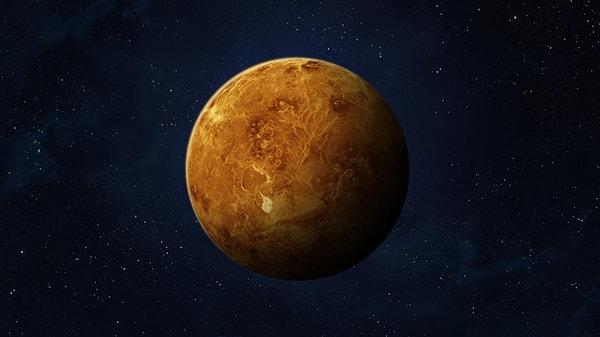 Kimi zaman gökyüzünden bizlere selam veren Venüs, kütle ve yer çekimi boyutunda gezegenimize çok benziyor. Öyle ki, yapılan hesaplamalara göre, Çoban Yıldızı'nda bulunan bir insan ortalama olarak yarım metre kadar zıplayabilir.