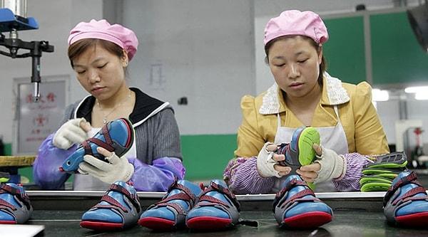 Çin'de imalat sektöründe PMI Ağustos ayında da daralmaya devam etti.