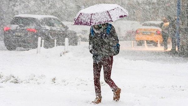 Kerem Ökten, önümüzdeki kış aylarının oldukça çetin geçeceğini ve İstanbul'un ciddi miktarda kar alacağını açıkladı.