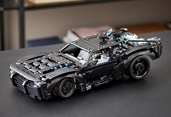 LEGO Technic BATMAN BATMOBİL 42127 Model Yapım Seti (1360 Parça)