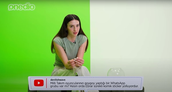 Milli voleybolcuların goygoy yaptığı bir WhatsApp grubu var mı? Kesin Ebrar sürekli komik sticker yolluyordur. 😂