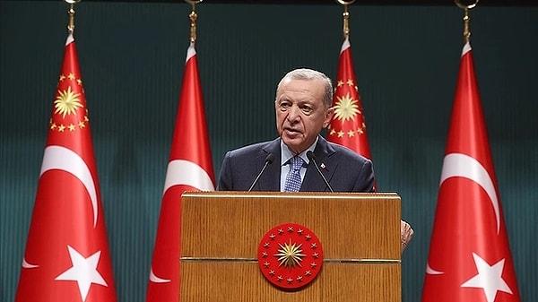 6- Cumhurbaşkanı Erdoğan, Kabine Toplantısı sonrası gündem maddelerine ilişkin değerlendirmelerde bulundu. Hayat pahalılığıyla ilgili açıklama yapan Erdoğan, "Sorun ekonomik değil psikolojik" dedi.