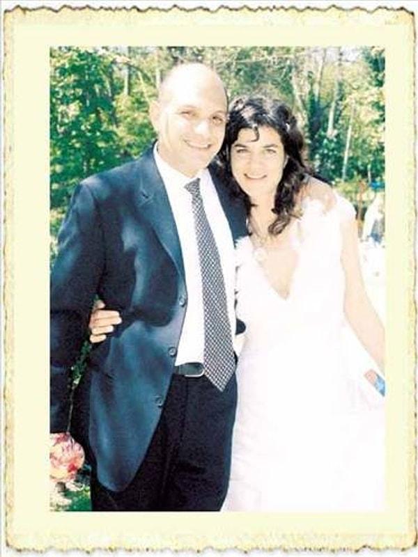 Bu duygusal travmadan sonra hayatına bir süre kimseyi almayan Tunuslu, 2001 yılında fotoğrafçı Ahmet Ağaoğlu ile hayatını birleştirdi ama bu evlilik de çok uzun sürmedi. İkili aynı sene boşanmaya karar verdi.