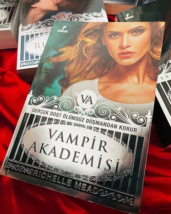 18. Kan Sözü: Vampir Akademisi 4 - Richelle Mead