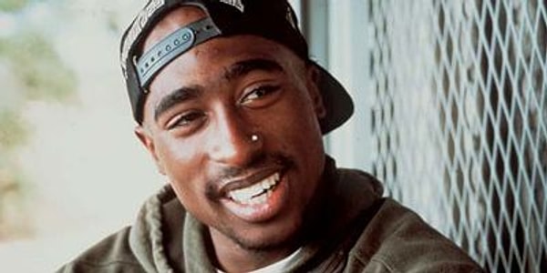 1990'larıın önde gelen isimlerinden Amerikalı rapçi ve oyuncu Tupac Shakur, bilinmeyen bir saldırgan tarafından vuruldu ve altı gün sonra öldü.