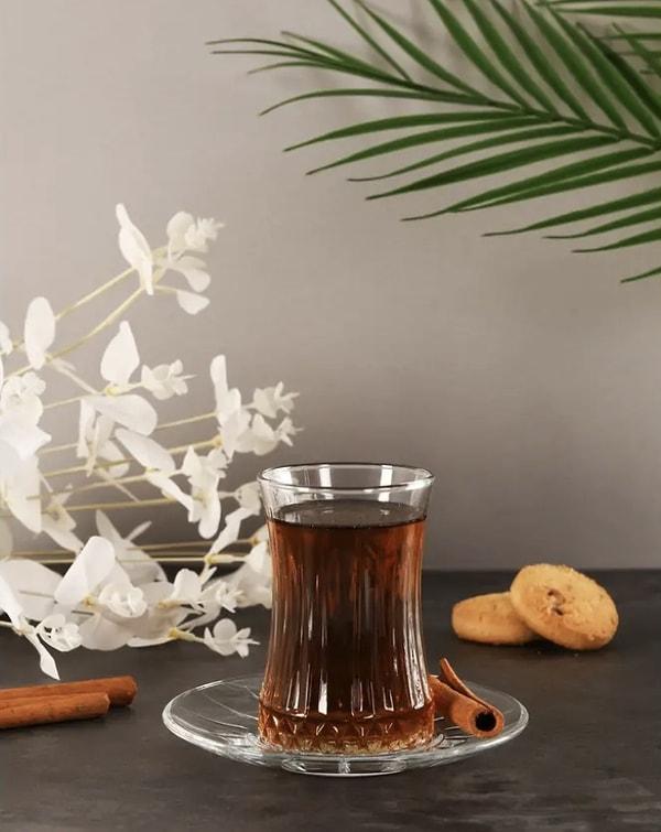 Evinde sade şıklığı tercih edenlerin beğeneceği bir modele sahip olan Paşabahçe Elysia Kristal Çay Bardağı Seti Takımı sizin de favoriniz olacak.
