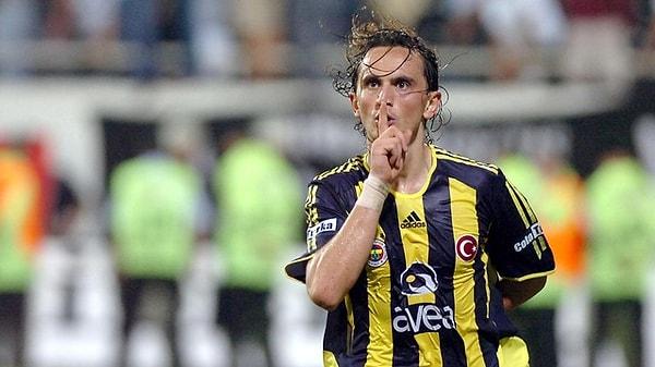 Tuncay Şanlı, 5 yıl süreyle Fenerbahçe'de forma giymiş ve birçok başarıya imza atmıştı.