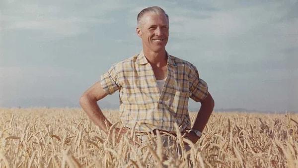 4. Milyarlarca insanı açlıktan kurtaran yeşil devrimin babası Nobel ödüllü ziraat mühendisi Norman Borlaug. (1960)