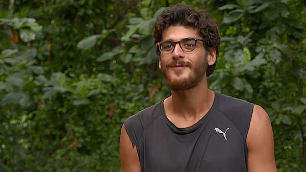 2021'de Survivor finalisti olan ve yarışmayı ikincilikle tamamlayan Poyraz bakalım bu defa şampiyonluğa ulaşabilecek mi?