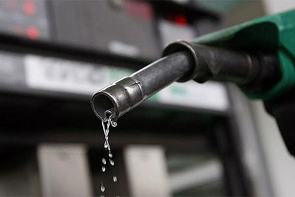 Petrol fiyatlarındaki hareketlilik ve vergilere gelen zamlar akaryakıt fiyatlarını olumsuz yönde etkilemeye devam ediyor.