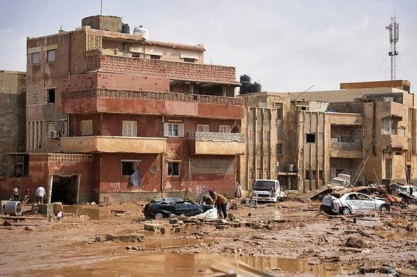 Resmi rakamlara göre Libya'da şu ana kadar ölü sayısı 6 bini geçti.
