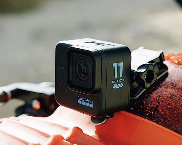 1. GoPro Hero11 Siyah Mini, Su Geçirmez Aksiyon Kamerası, 5,3K60 Ultra Hd Video, 24,7 Mp Çerçeve Tutucu, 1/1,9 Inç Görüntü Sensörü, Canlı Akış, Stabilizasyon