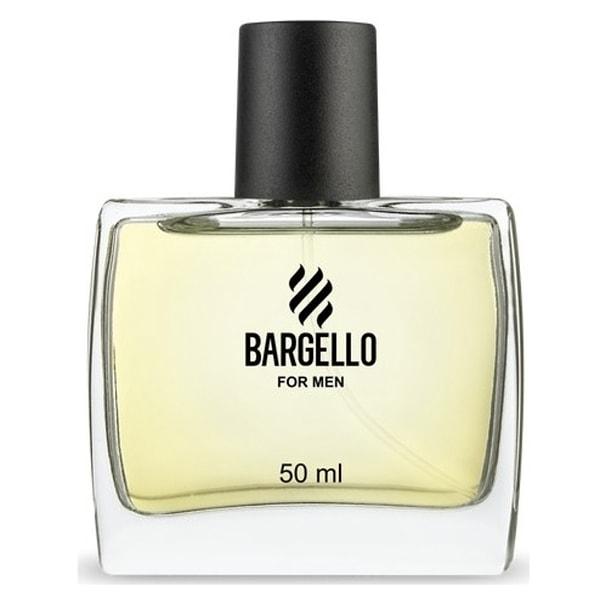 Orta yoğunlukta tatlı ve hafif baharat karışımlı bir kokuya sahip olan Bargello 585 Erkek Parfümü; tarçın, meyveli, vanilya, sıcak baharat ve odunsu notalara sahip.