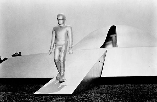 18. The Day the Earth Stood Still (1951)