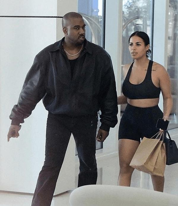 Kanye West ve eşi Bianca Censori magazin gündemini en çok meşgul eden isimlerden biri olmaya devam ediyor.