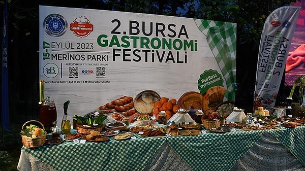 Bursa Büyükşehir Belediyesi'nce düzenlenen 2. Bursa Gastronomi Festivali başladı.