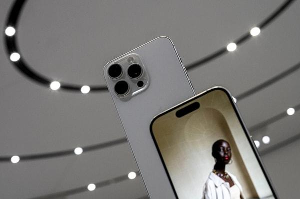 Şirkete yakın kaynakların iddialarına göre, uzun bir süredir yeni telefonları ile ilgili bazı tedarik sorunları yaşayan Apple, Pro modellere olan yüksek talebi zamanında karşılamakta epey zorlanacak.