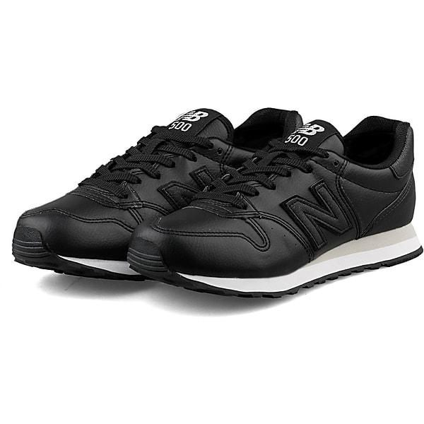 14. New Balance Siyah Ayakkabı.