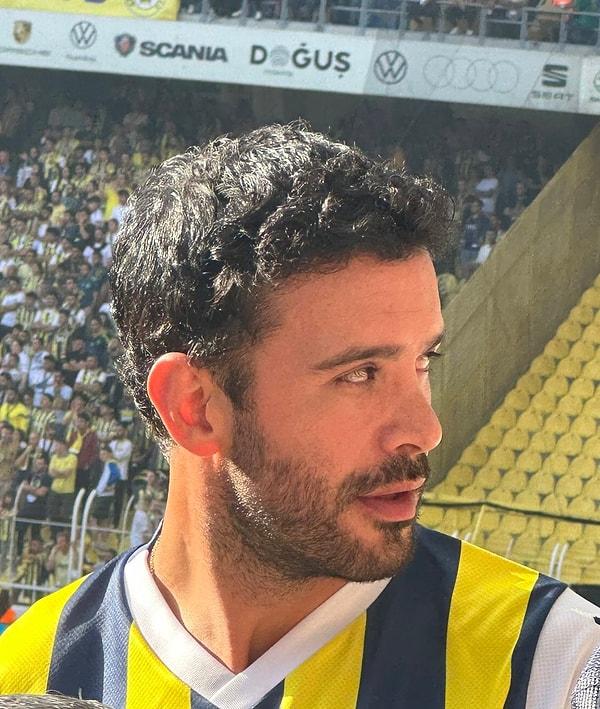 Arduç'un Fenerbahçe formalı fotoğrafları sosyal medyada yine bomba etkisi yarattı.