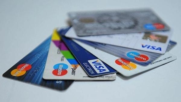 11. "Kredi kartı sistemleri çökse birçok insanın yemek alacak parası olmayacağından eminim."