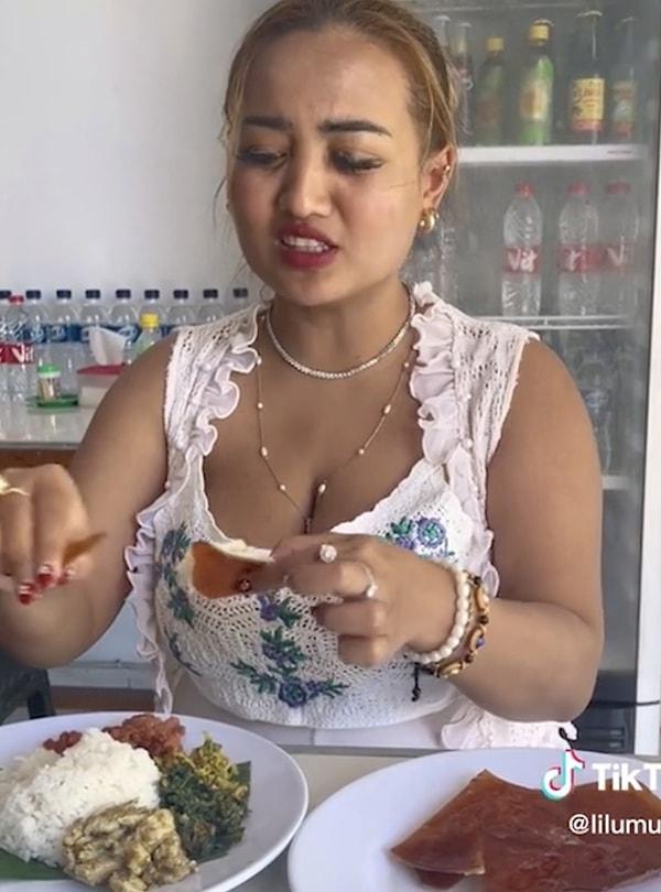 Hindu nüfusun yoğunlukta olduğu Bali adasını ziyaret eden Lutfiawati, tadını merak ettiği için domuz eti yediği videoyu Mart ayında paylaşmıştı.