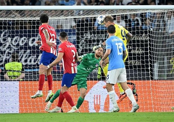Lazio'nun E Grubu'ndaki ilk maçına kalecisi Provedel damga vurdu.