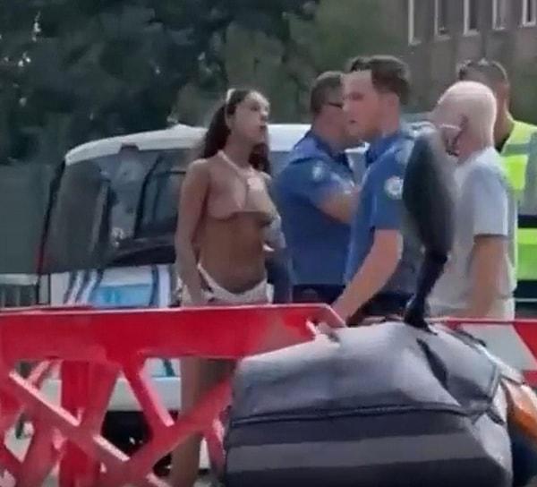 Hatırlarsanız, geçtiğimiz günlerde Kadıköy'de ip bikiniyle dolaşan kadının, kendisini uyaran polisle kavga ettiği görüntüler gündem olmuştu.