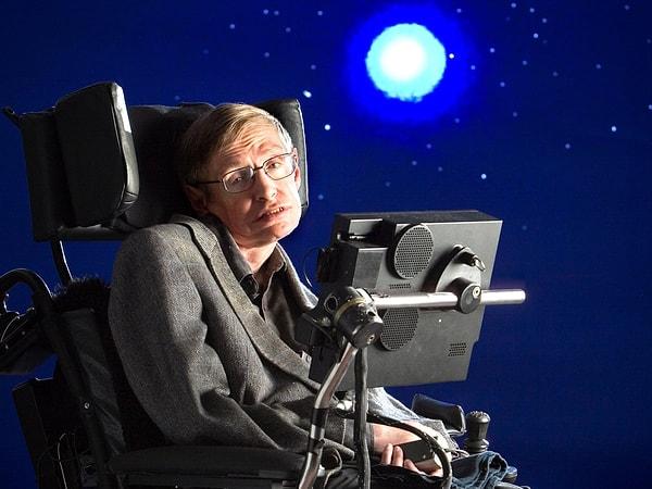 Daha anlaşılır şekilde söylersek; Hawking, "Başlangıçta genişleme oranı çok hassas bir şekilde ayarlanmış olmalı ki bu Evren var." diyor.