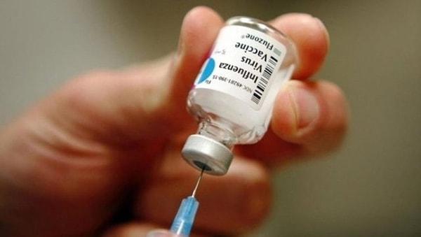 Mevsim geçişlerinde sıklıkla yaşanan grip için yetkililer alarma geçti. Sağlık Bakanlığı, 'Lütfen ihmal etmeyin' diyerek grip aşısına dikkat çekti.