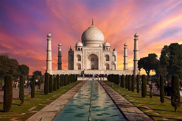 This Asian country boasts the magnificent Taj Mahal in the city of Agra.