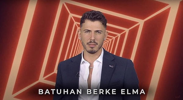 Kısmetse Olur Aşkın Gücü yeni sezonuyla kaldığı yerden devam ediyor. Program başlar başlamaz iddialı söylemleriyle dikkat çeken Batuhan Berke Elma'nın kız arkadaşı, Berke'nin kendisini program için terk ettiğini iddia ederek aralarında geçen mesajlaşmaları ifşa etti!