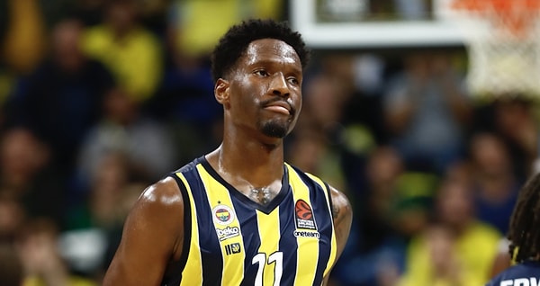 Nigel Hayes-Davis, Basketbol Süper Ligi ve EuroLeague ekiplerinden biri olan Fenerbahçe Beko'da mücadele ediyor.