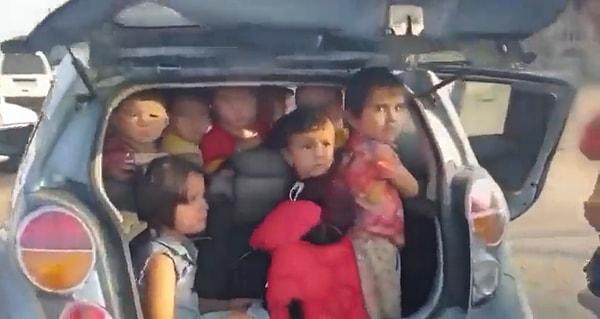 Özbekistan’da bir araçta 25 çocuğun taşındığı tespit edildi.