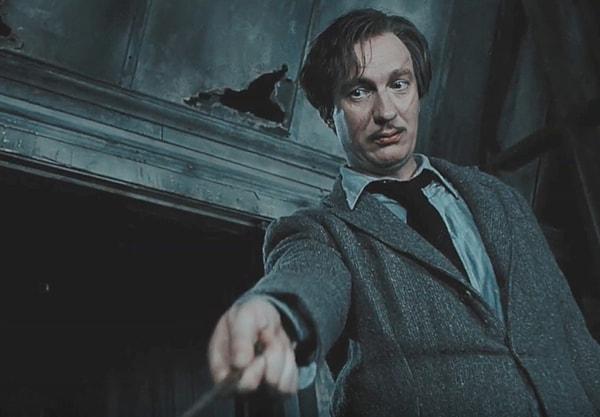 Harry Potter serisinin, J.K. Rowling tarafından yaratılan en etkileyici karakterlerinden biridir Remus Lupin.