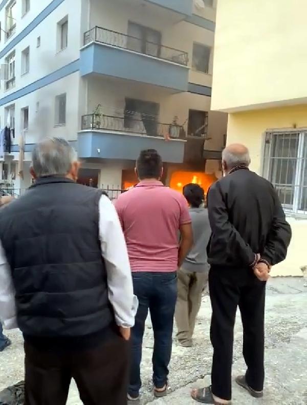 Patlama sonrasında yangın çıkarken, binada tahribat oluştu. Patlamanın olduğu 3 numaralı dairede yalnız yaşadığı belirlenen Fatıma Köse (70) hayatını kaybetti.