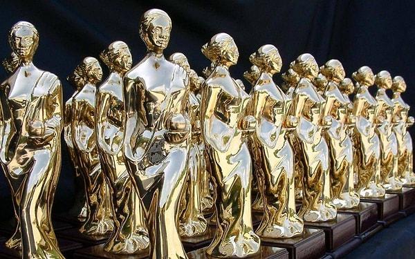 Antalya Büyükşehir Belediye Başkanı Muhittin Böcek, bu yıl 60'ıncısı düzenlenecek Antalya Altın Portakal Film Festivali'nin iptal edildiğini açıkladı.