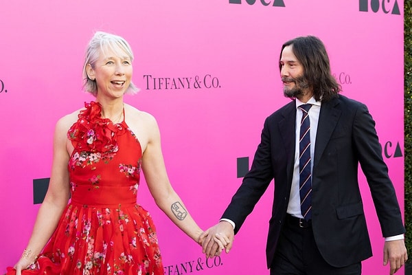 Alexandra Grant, People dergisine verdiği röportajda, Keanu Reeves'le olan ilişkisini ve bu ilişkinin ona getirdiği rahatlığı anlattı.