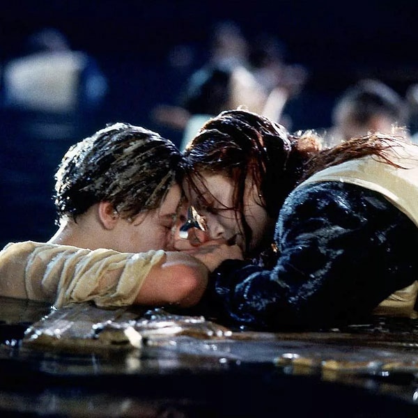 Efsaneleşmiş Titanik filminin yönetmeni James Cameron'a proje için teklif gittiği iddiası kısa sürede gündem oldu. Ancak Deadline'ın haberine göre, The Blackening filminin yapımcısı E. Brian Dobbins'in film için çalışmalara başladı.