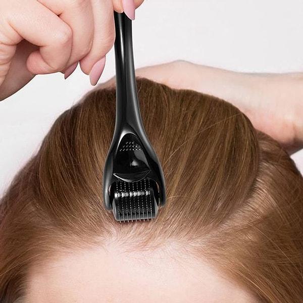 İncelediğimiz çalışmalar, erkeklerde bu desenli saç dökülmesi saç çizgisinin gerilemesiyle başlarken, kadınlarda kafa derisinin üst kısmından başlar.
