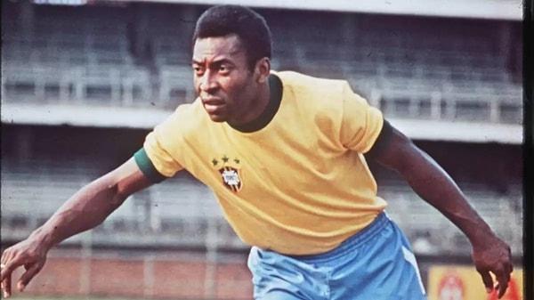 Pele, kariyerinin zirve yaptığı dönemde o kadar büyük bir fenomen olmuştu ki, uğruna savaşlar bile ertelendi.